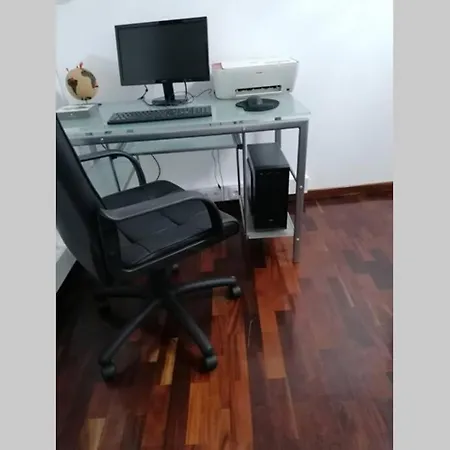 Relax Vacation Rental, 아파트